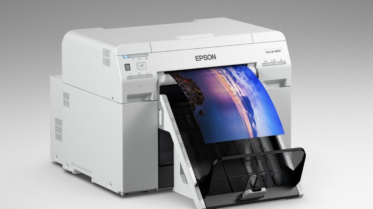 Epson prezentuje nową, kompaktową drukarkę fotograficzną, fot. materiały prasowe.