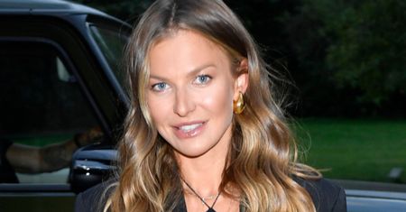 Anna Lewandowska pozuje w kusych szortach na Fashion Weeku w Paryżu. Tak zareagowała na zdjęcie Heidi Klum
