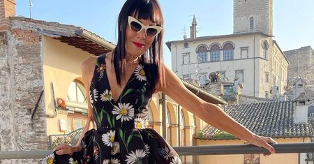 Ma 74 lata i nie wstydzi się pokazywać w bikini. Wygląda obłędnie i inspiruje wiele osób
