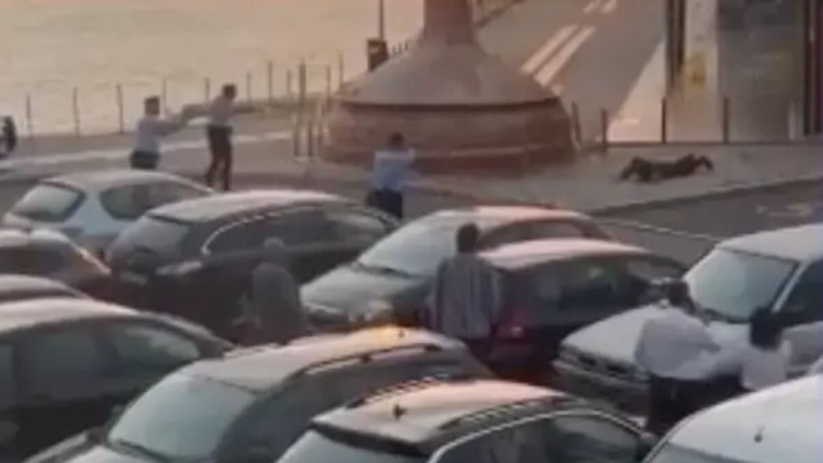 Mężczyzna został powalony na ziemię po złym tłumaczeniu słowa.