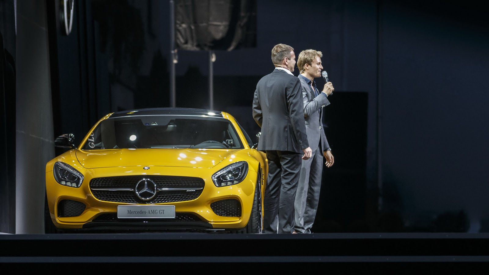 Mercedes-AMG GT na ponad 180 zdjęciach! 187