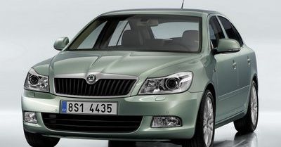 Skoda Octavia płynie do Wielkiej Brytanii