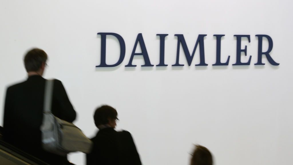 Koncern Daimler mocno odczuł skutki koronawirusowego kryzysu.