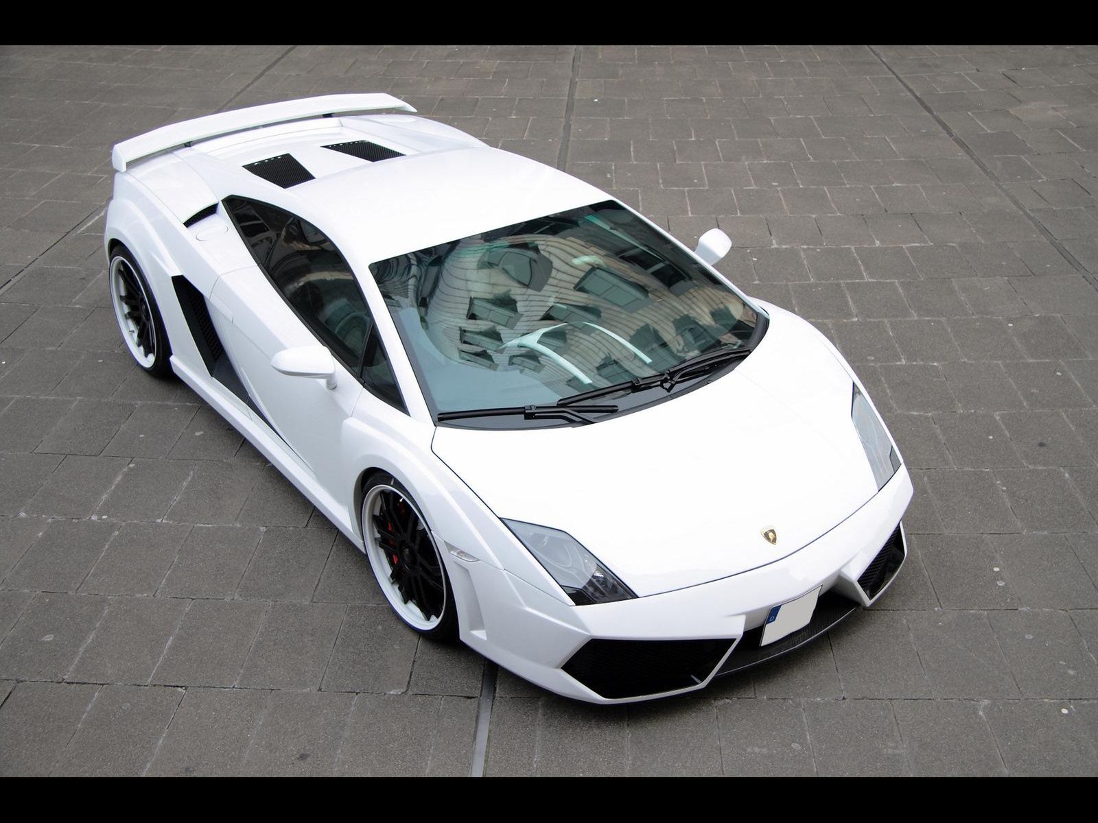 Anderson Gallardo LP560-4 Éclair Blanc fot.1