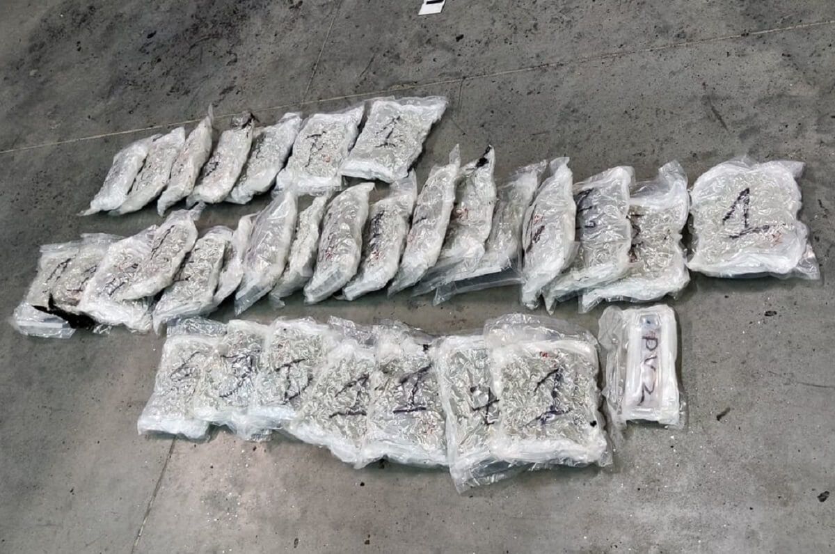 Marihuana w ciężarówce - worki narkotyku