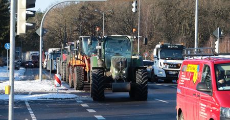 Nadchodzi drogowy armagedon. W środę rolnicy zablokują ruch