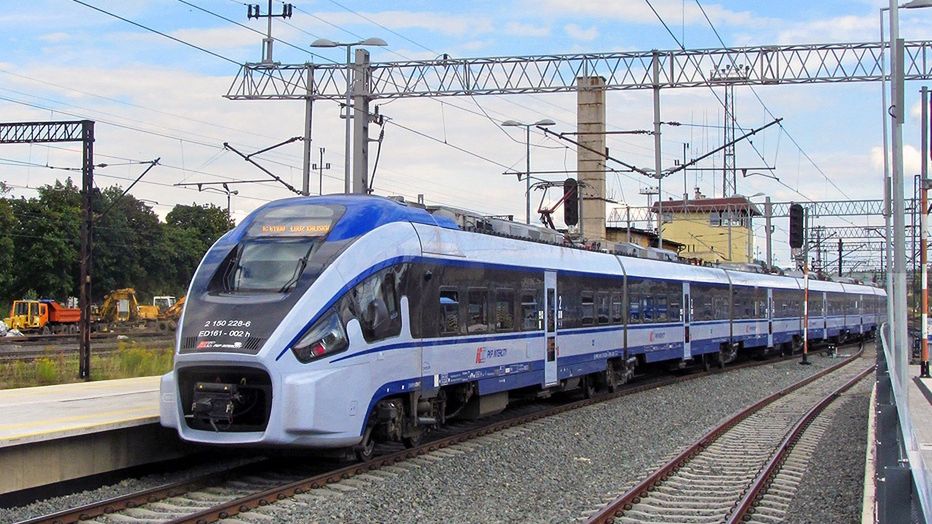 PKP Intercity odwołuje połączenia