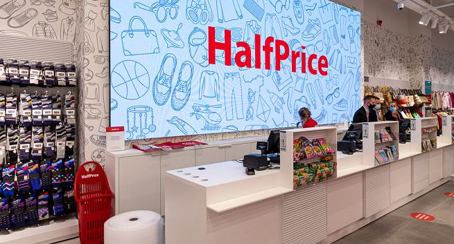 55 proc. wpływów grupy CCC z e-commerce. Mniej salonów CCC, już 66 sklepów HalfPrice