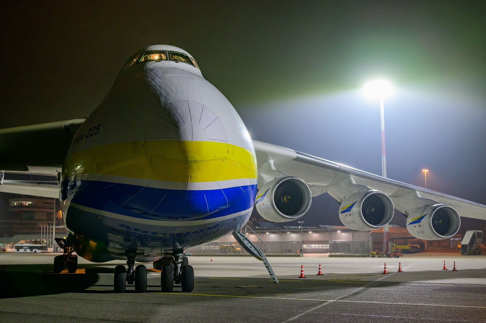 Samolot An-225 "Mrija" 