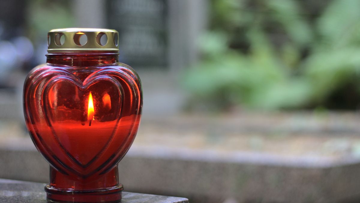 Ceny zniczy w 2024 roku.