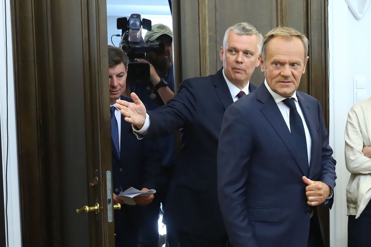 Tusk i Siemoniak popełnili przestępstwo? NBP składa zawiadomienie