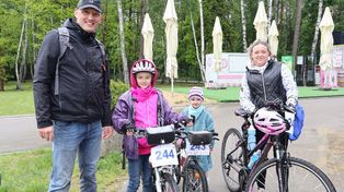 Rowerzystom niestraszna ulewa. Błotnisty Rajd Rowerowy Kryspinów - Trzebinia