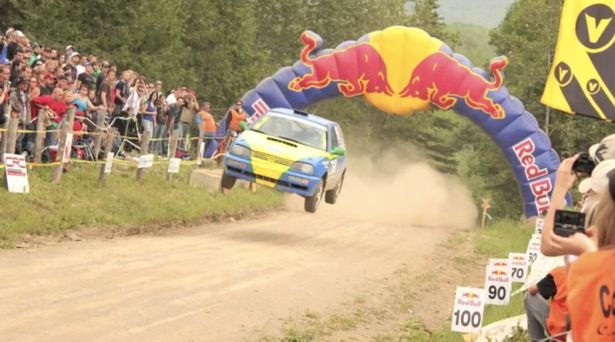 Spektakularny wypadek na kanadyjskim rajdzie! [wideo]