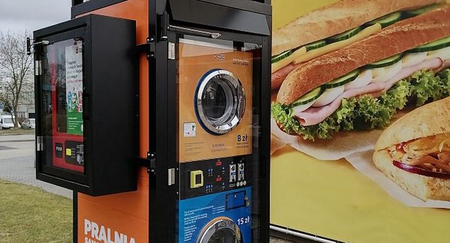 Na stacjach paliwowych Circle K stanęły samoobsługowe pralkomaty