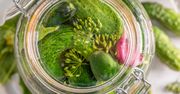 Tym zastąpisz chrzan w ogórkach kiszonych. Nawet najlepsze gospodynie często o tym nie wiedzą