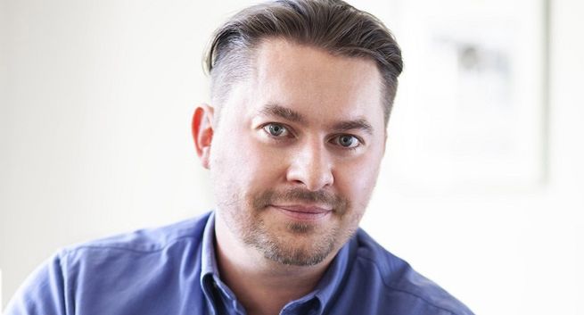 Konrad Zdziarski senior art directorem w agencji Valkea