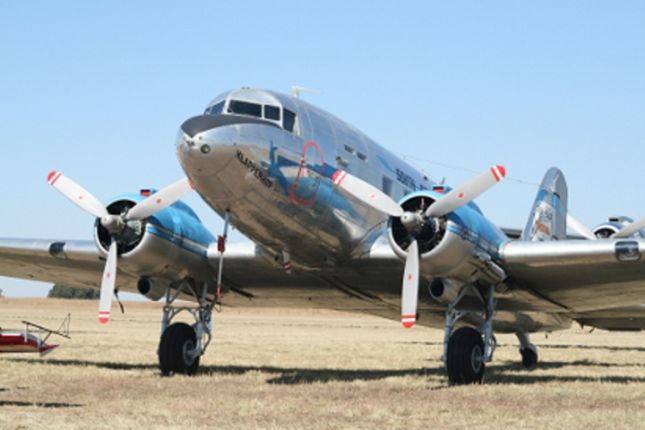 DC-3 (model inny od zestrzelonego)