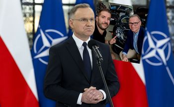 Sportowe auto Andrzeja Dudy. Zdjęcie z warsztatu ujawnia model