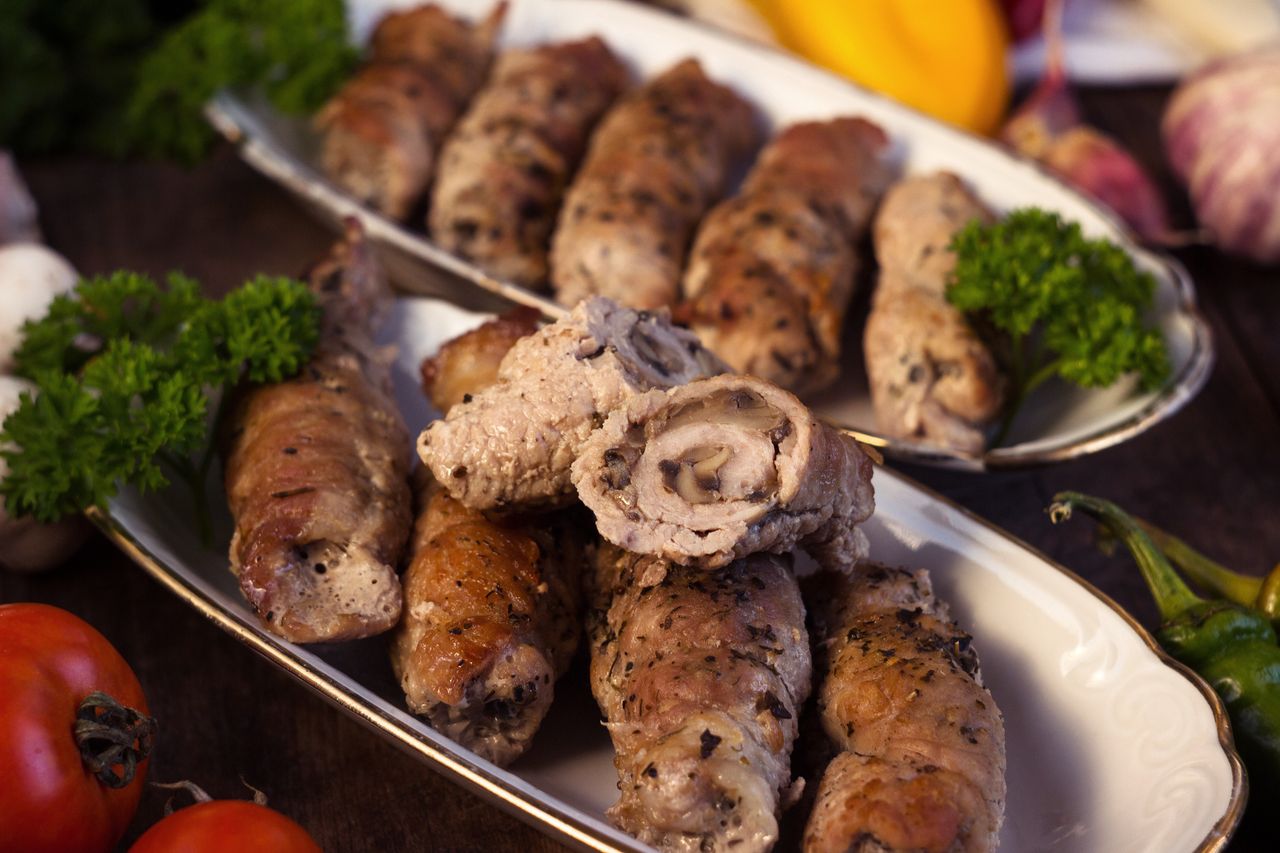 Rolled pork cutlets with mushrooms
