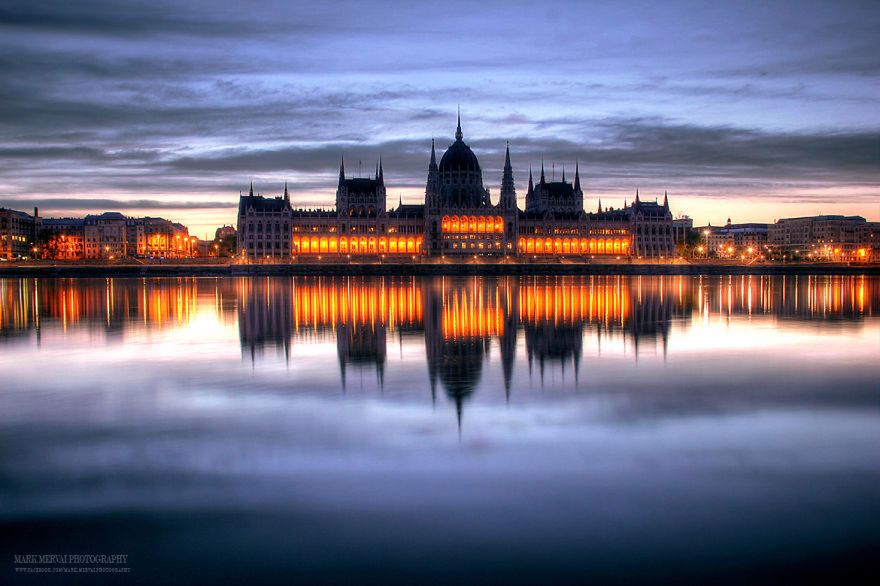 Przez 5 lat szukał idealnego światła, aby sfotografować Budapeszt. Udało mu się 10