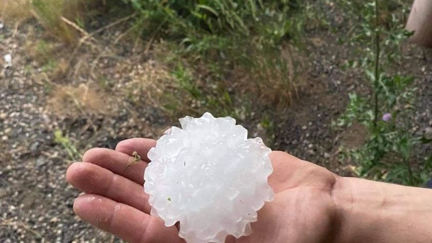 Śląskie. Grad wielkości 10 cm spadł m.in. w okolicach Bytomia.