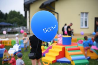 Więcej pieniędzy na dzieci. 500 plus zmieniło się w 800 plus