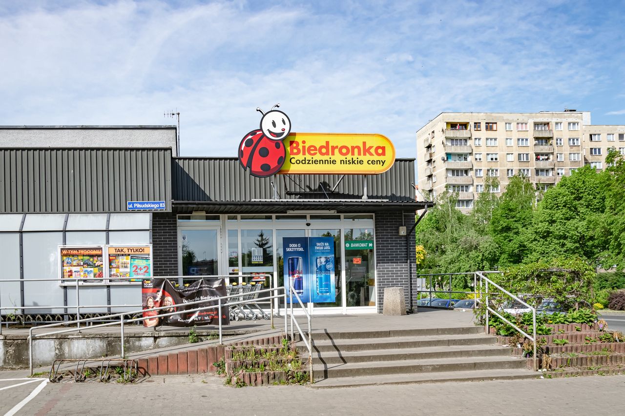 Do środy w Biedronce. Polacy kupują na potęgę. Teraz taki limit