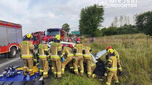 Wypadek pod Żyrardowem. Cztery osoby ranne, pasażerka w ciężkim stanie