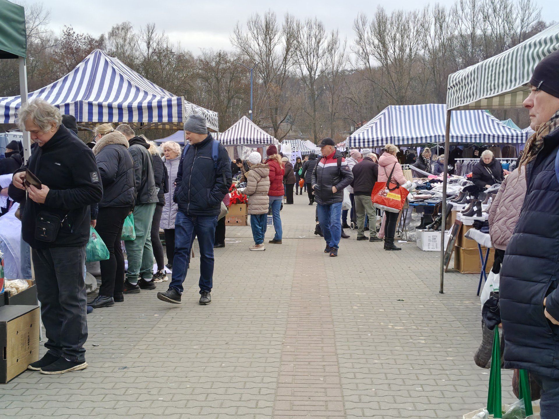 Przewijaj w dół, aby przejść do następnych zdjęć!