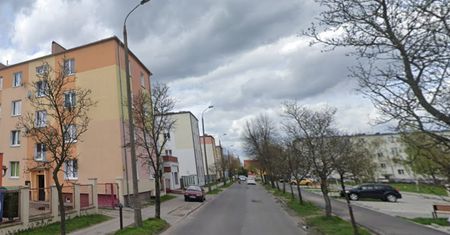 Gniezno: nastolatka wypadła z okna na 3. piętrze. Matka usłyszała zarzuty