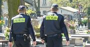 Strażnicy miejscy kontrolują płockie cmentarze