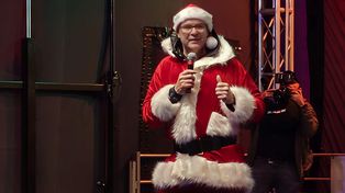 Sosnowiec: Tomasz Karolak w stroju Mikołaja rozdawał prezenty