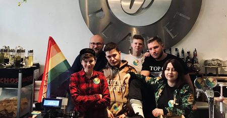 Koronawirus. Koniec CoffeePlanet we Wrocławiu. "Tęczowa" kawiarnia przegrała z pandemią