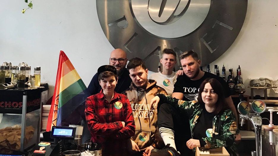Koronawirus. Koniec CoffeePlanet we Wrocławiu. "Tęczowa" kawiarnia przegrała z pandemią