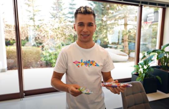 Youtuber Friz przeznaczy milion dolarów na naukę i technologie