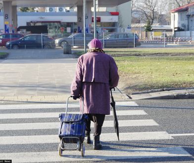 ZUS wypłacił pierwsze emerytury po waloryzacji. Tyle dostaną emeryci