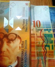 Eksperci krytycznie o nowych propozycjach pomocy frankowiczom. "Zamykając jedne drzwi, otwieramy kolejne"