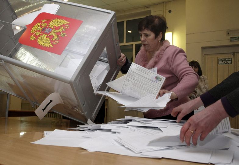 Wybory w Rosji. Strzelanina i nieważne głosy