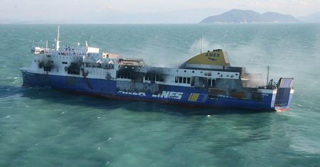 Pożar promu Norman Atlantic. Dotąd nie ugaszono całkowicie wraku statku