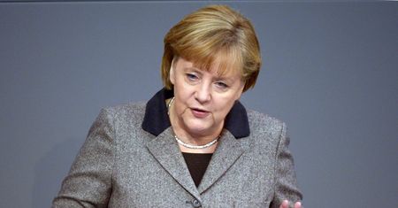 Angela Merkel zadowolona z decyzji ws. nadzoru bankowego