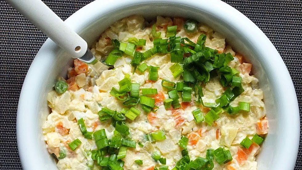 Przepis na "dziwną" sałatkę jarzynową