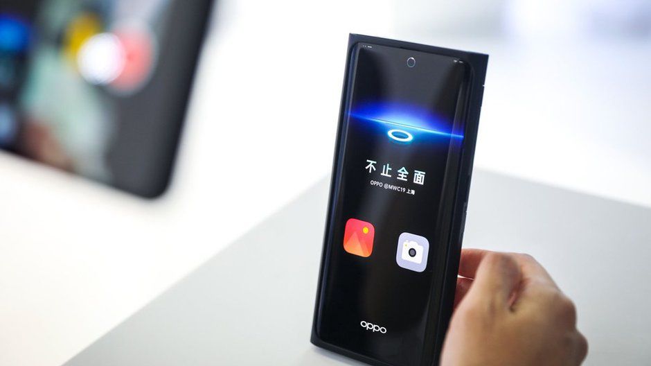 OPPO prezentuje aparat ukryty pod ekranem. Na smartfony z nową kamerką jeszcze poczekamy 1