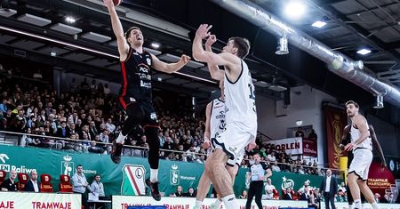 Jakub Karolak w najlepszej piątce ORLEN Basket Ligi!