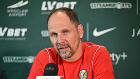 Piłkarz symuluje kontuzję, by nie przedłużyć kontraktu? Trener zabrał głos