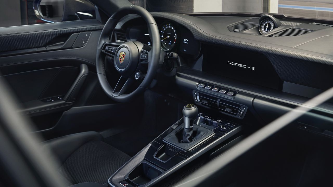 Porsche 911 GT3 Touring (2021)