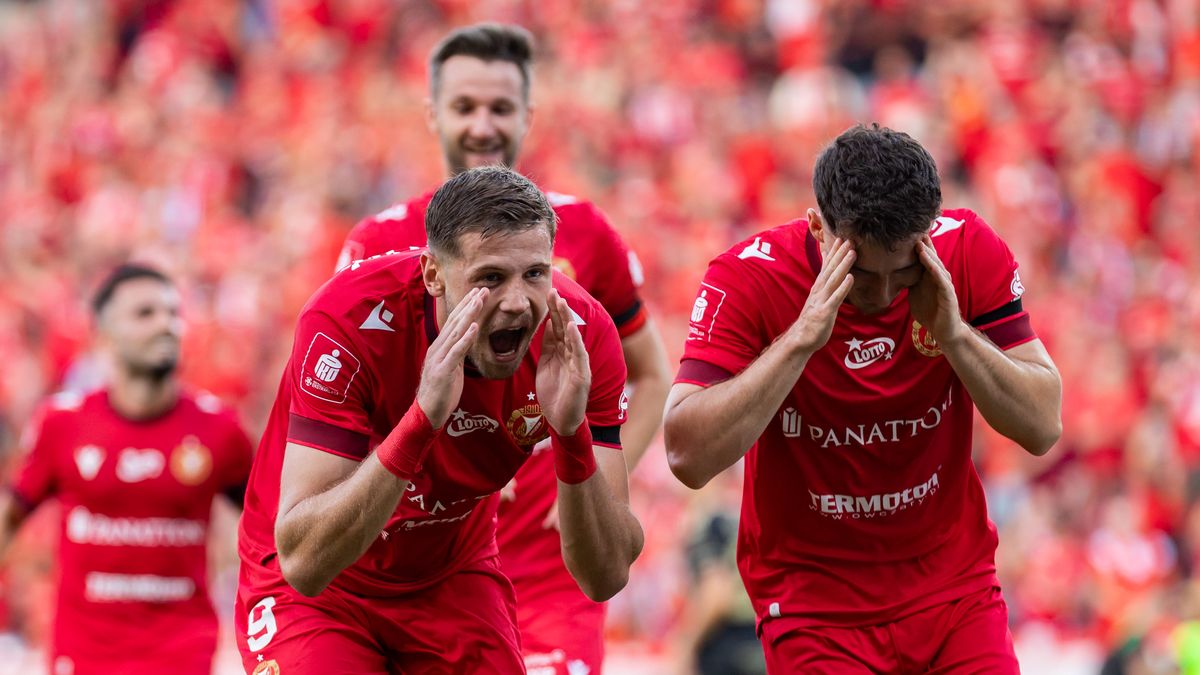 Getty Images / Mikołaj Barbanell/SOPA Images/LightRocket / Na zdjęciu: Imad Rondić może trafić do Lecha Poznań