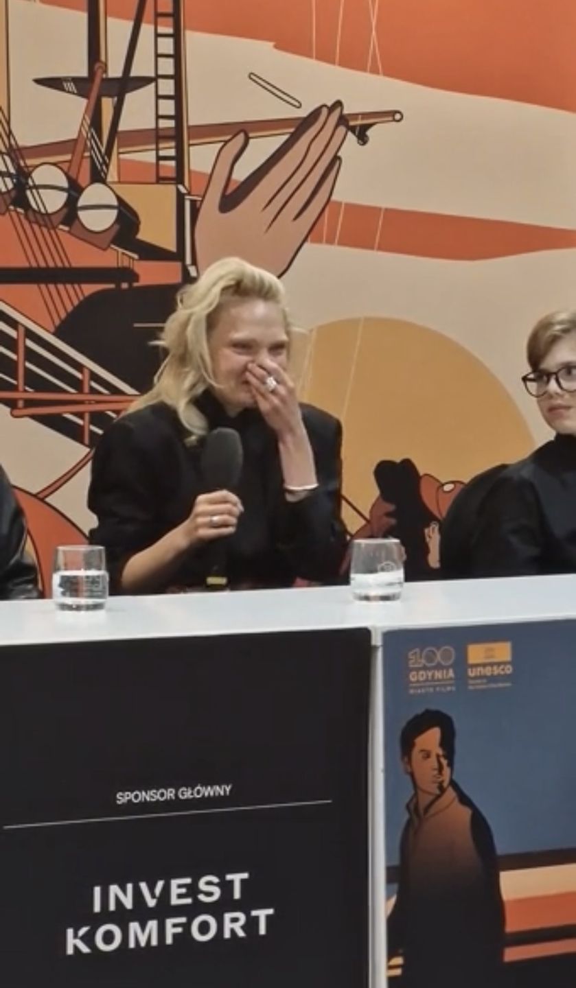 Sandra Drzymalska podczas konferencji prasowej 