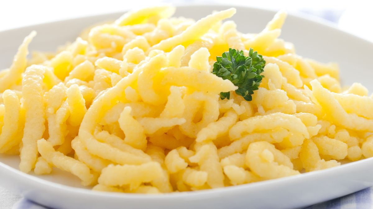 Zacierka to tani i pyszny dodatek do zupy