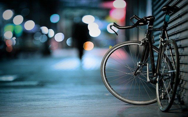 Rowerowe zderzenie. Rowerzyści trafili do szpitala