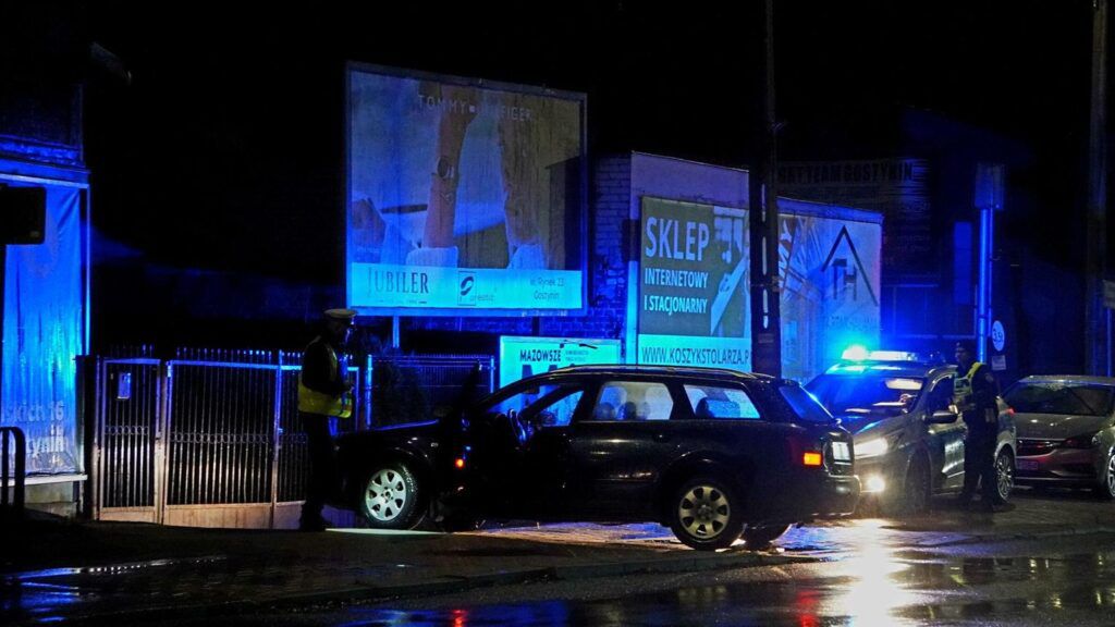 Gostynin: Dwie nastolatki potrącone na przejściu dla pieszych